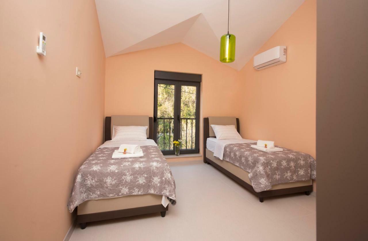 Bajova Kula Luxury Residences Kotor Exterior photo