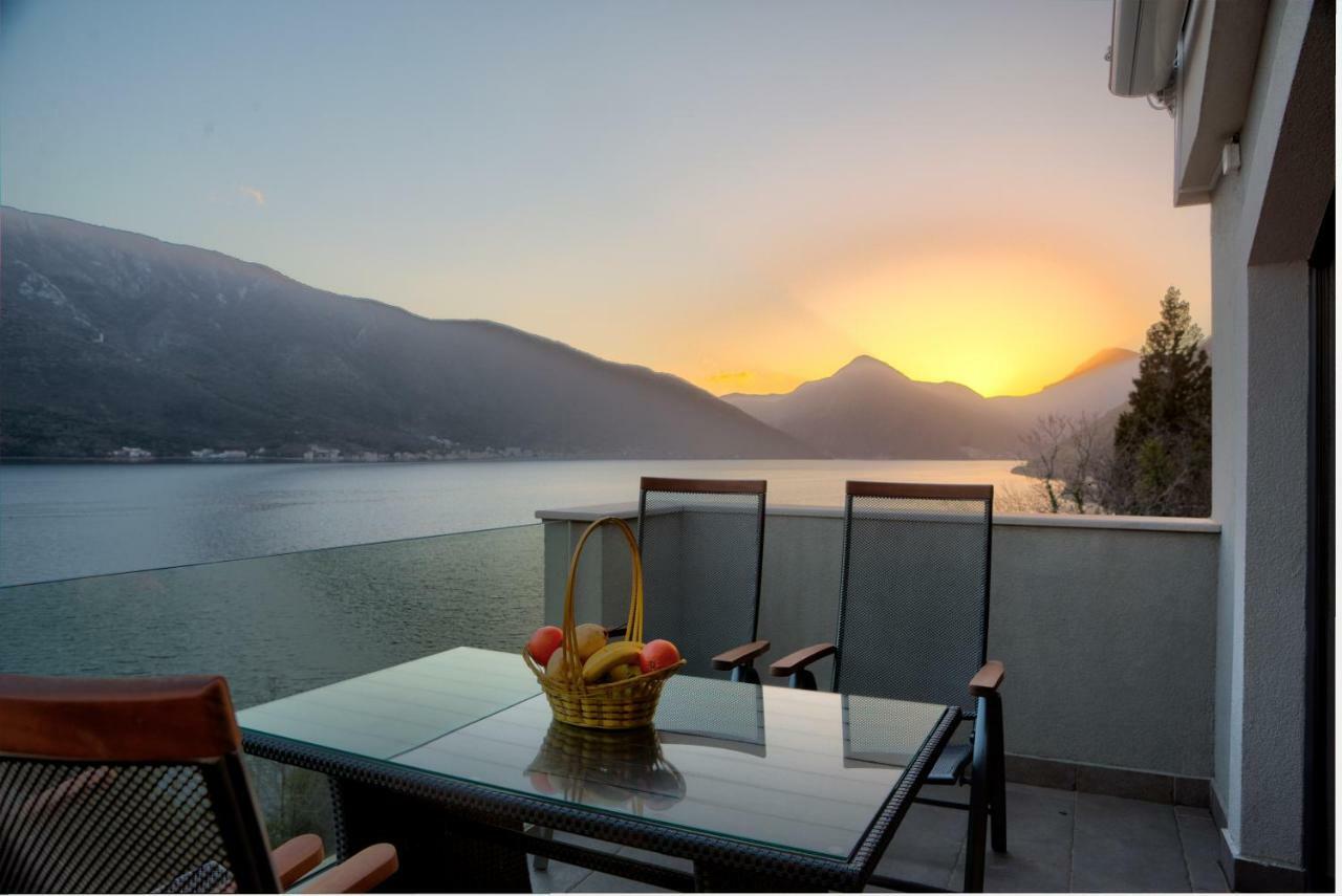 Bajova Kula Luxury Residences Kotor Exterior photo