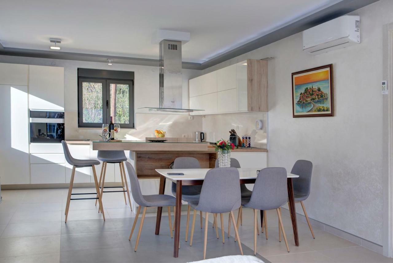 Bajova Kula Luxury Residences Kotor Exterior photo